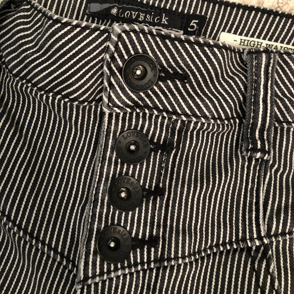 Lovesick Striped High Waisted Shorts Size 5 - Picture 3 of 4